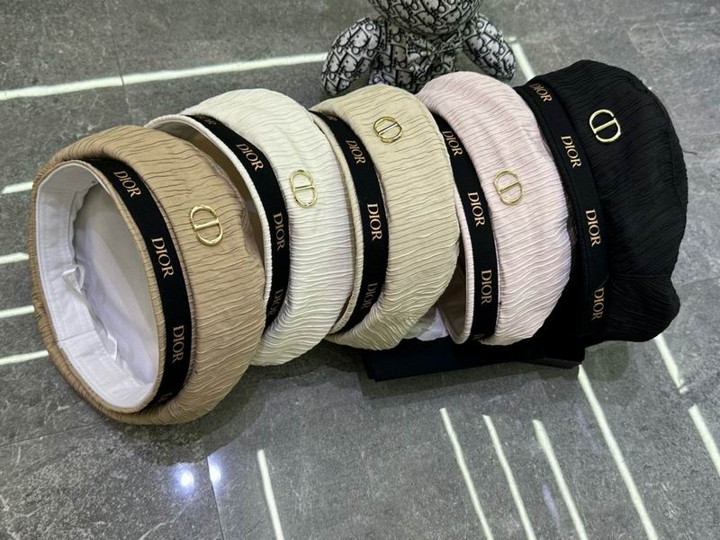 Dior beret dx49